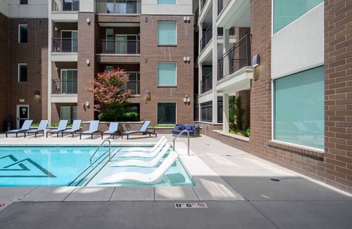 Downtown Salt Lake City Apartment | Deluxe Central 1BR 1BA Pool Hot Tub Gym Parking