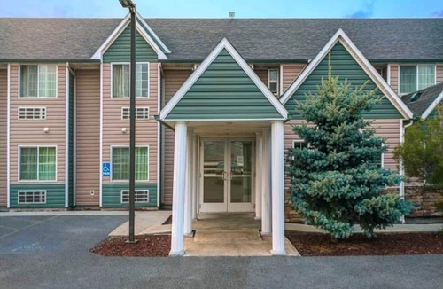 Idaho Falls Apartment | 1 Queen Bed | Non-Smoking