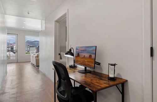 People's Freeway Apartment | Stylish 2-Bedroom, 2-Bath Salt Lake City Apartment with Balcony