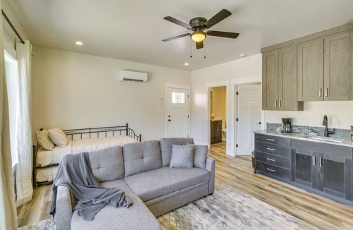 Preston Apartment | Preston Summer Getaway: ‘Sugar Creek Apartment’