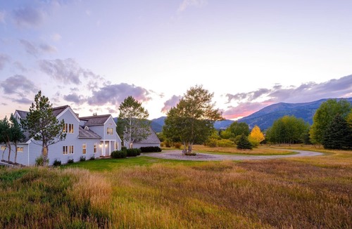 Wilson House | RMR: Soaring Summits Modern Home in Wilson,WY