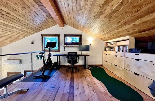 Somers Cabin | Osprey Getaway on Somers Bay