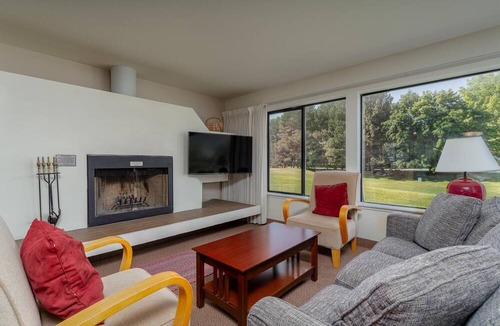 Wapato Point Condo | Wapato Point Condo on Lake Chelan, Resort Amenities! 2Bed/2Bath, Ground Floor