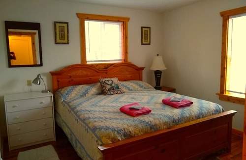 Hot Springs House | Relax in "Big Sky" Style just 3 blocks from the Symes Mineral Soaks!