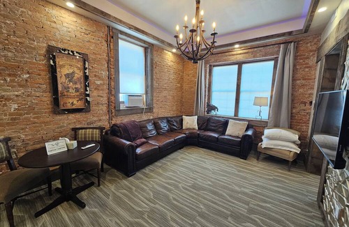 Miles City Apartment | Eaglescape Suites and Event Center