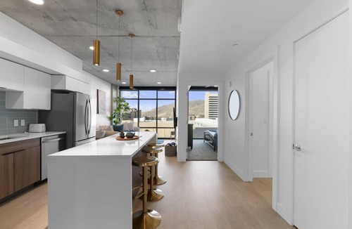 Rio Grande Apartment | Perfect Dntwn Retreat- Convention Cntr- Amenities!