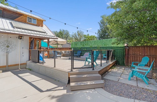 Loveland House | Plunge Pool Paradise ~ Dog Friendly