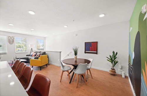 People's Freeway Condo | SLC - Delta Ctr -King Bd - Airport - Garage