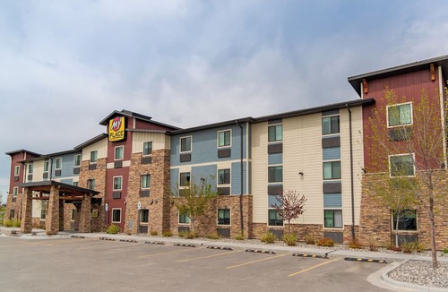 Billings Hotel | Perfect for Families: Pet-Friendly Room w/Kitchen Near ZooMontana & Parks