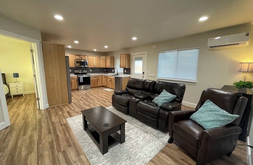 Twin Falls County House | Charming 1-bedroom, new apartment above garage, in Kimberly