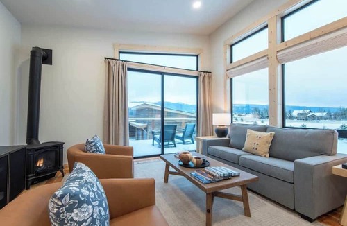 Driggs House | Teton Homestead: Scenic Loft Retreat