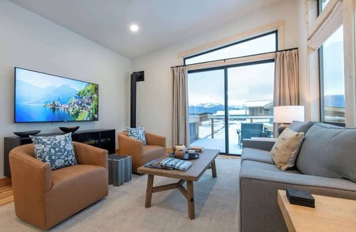 Driggs House | Teton Homestead: Scenic Loft Retreat