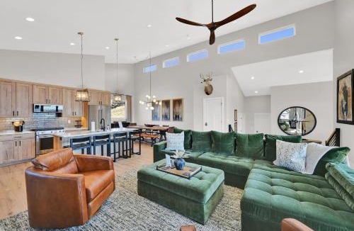 Wolf Creek House | Powder Mountain Views Hot Tub Luxury Eden Retreat for Families