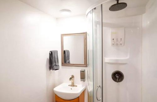 Victor House | Teton Tiny Home | Jackson, Targhee, Yellowstone