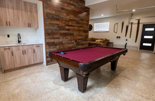 Easton House | Private Forest Retreat,Hot Tub, Sauna, Access to hike and bike trails, Near Snoqualmie Pass
