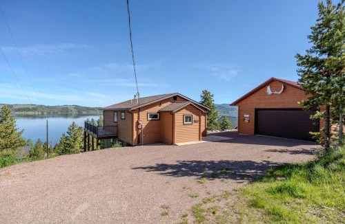 Georgetown House | The Grizzly Den