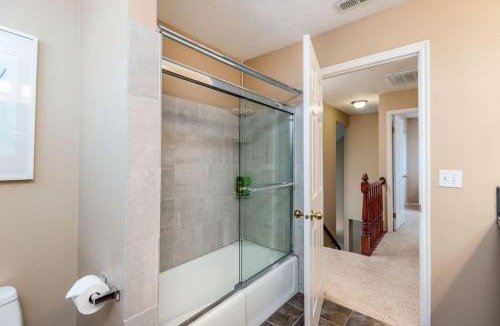 Cottonwood Heights Villa | Wasatch Retreat - Pool Table, Ping Pong, & Arcade!