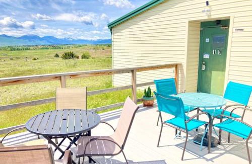 Emigrant Cabin | Near Yellowstone Park and Chico Hot Springs