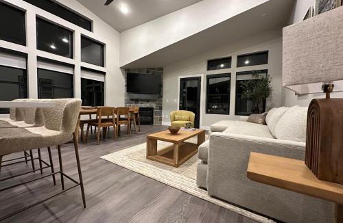 Park City Apartment | New East Deer Valley, 1 min, B6301, Luxury 3br condo, Park City 10 min