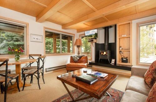 Teton Village Apartment | RMR: La Choumine 6 Condo in Teton Village Steps from the Mountain