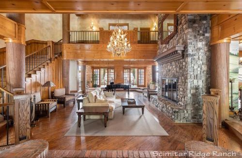 Anacortes House | Scimitar Ridge Ranch - Luxury Lodge - Sleeps 35 with Indoor Pool Villa