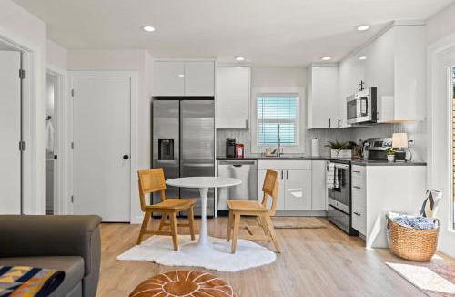 Washougal House | Modern Guest House Near Downtown!