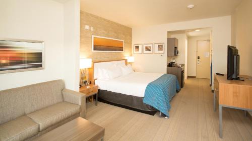 Pocatello Hotel | Holiday Inn Express Pocatello by IHG !UNDER RENOVATION!