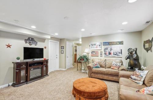 American Fork Apartment | Secret Garden Retreat | Private Patio | Kitchen