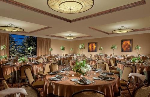 Jackson Hotel | The Lodge at Jackson Hole