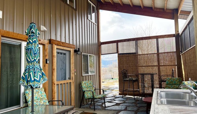 Studio-garden Apartment; near hot mineral soaks, Pet friendly! in Hot Springs