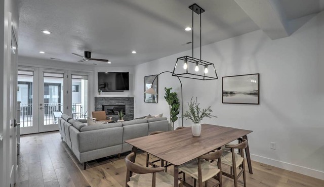 Chic & Sunny Provo Townhome w/Rooftop Deck!