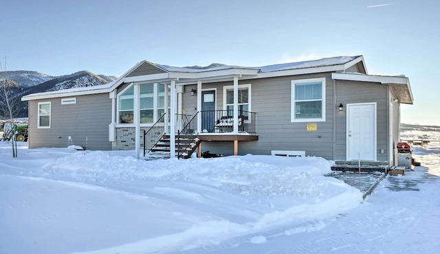 Cozy Home: Mtn Views, A/c, in Heart of Star Valley