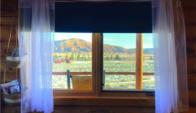 Cozy Sagebrush Cabin - amazing views! in Dubois