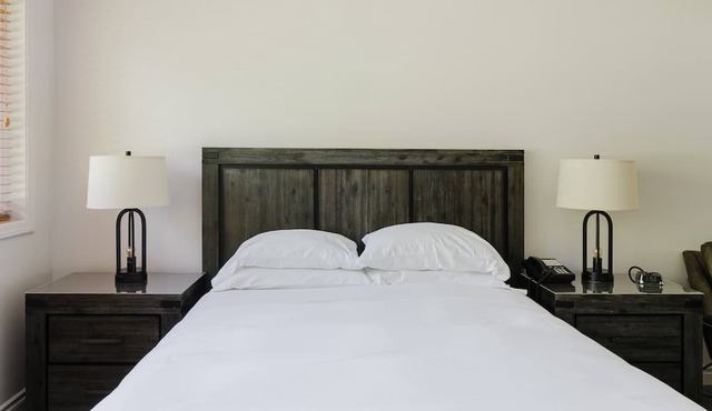 Crystal Mountain Hotels in Enumclaw