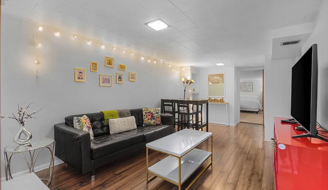 Green Lake Zen Low Level Garden Suite in Seattle