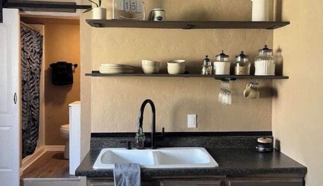 1 Bed 1 Bath apartment
