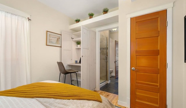 Lavish Retreat in Old Town - Walk Everywhere! in Fort Collins