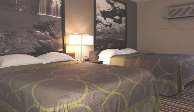 Super 8 by Wyndham Pocatello
