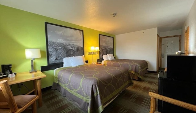 Super 8 by Wyndham Powell