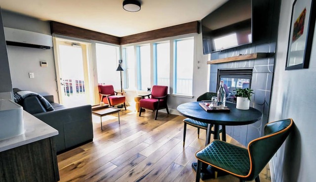 Cannery Pier Hotel & Spa in Astoria