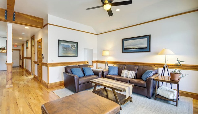 Stroll to Main St: Livingston Gem w/Rooftop Deck