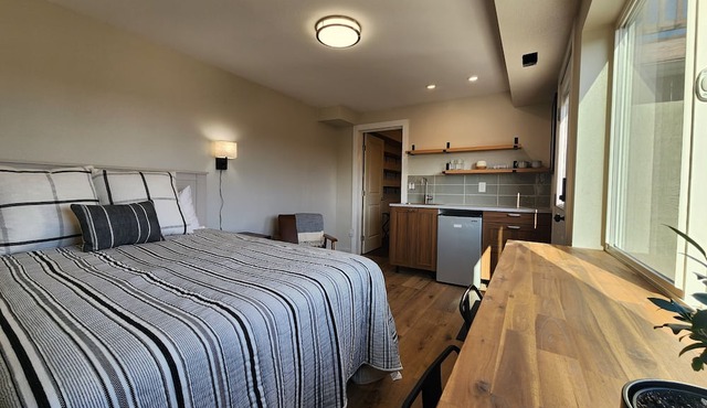 Springdale Farm & Views - the Gorge, Downtown, Mt. Hood in Troutdale