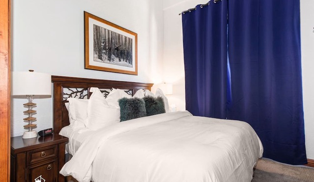 Westgate | Ski-In/Ski-Out Deluxe Mountain Suite at Canyons Village | A Nestique Property