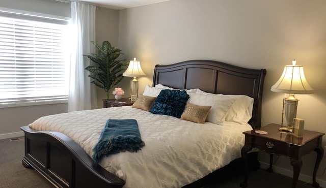 Spacious 2 Bedroom Private Entry Ground Floor Townhome in Grand Forks