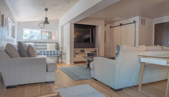 Clean, Charismatic, Relaxing and Simple Home in Reno, Reviews speak for it! in Reno