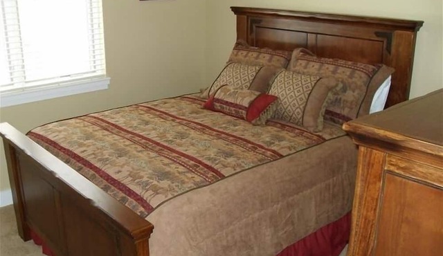Spoil yourself in our luxurious Trappers Ridge home!