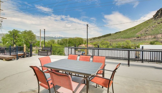 Lava Hot Springs Studio w/Deck: Walk to Hot Pools