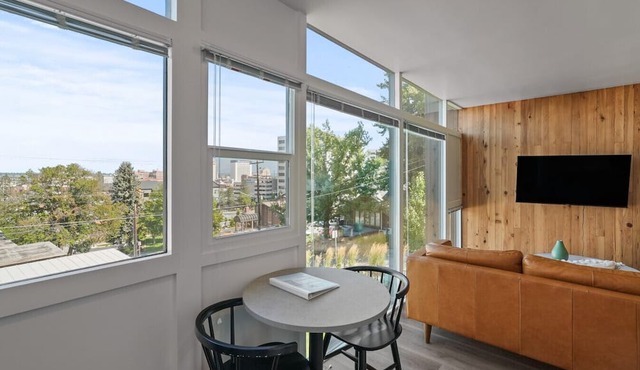 FREE PARKING, Downtown Views w/Kitchen + Wi-Fi