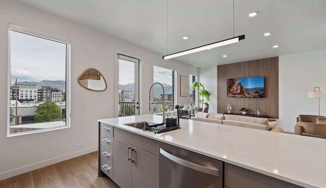 Stylish 2-Bedroom, 2-Bath Salt Lake City Apartment with Balcony