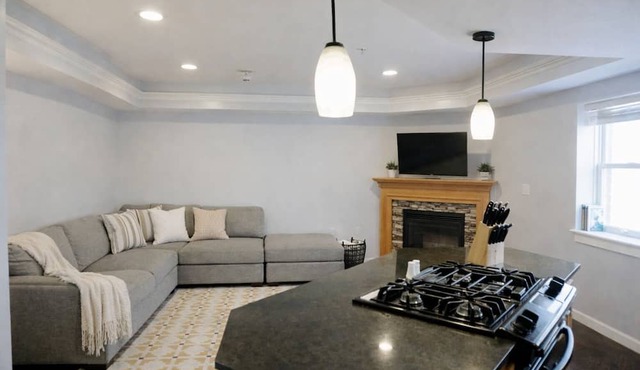 City Haven: Modern 1-Bedroom
